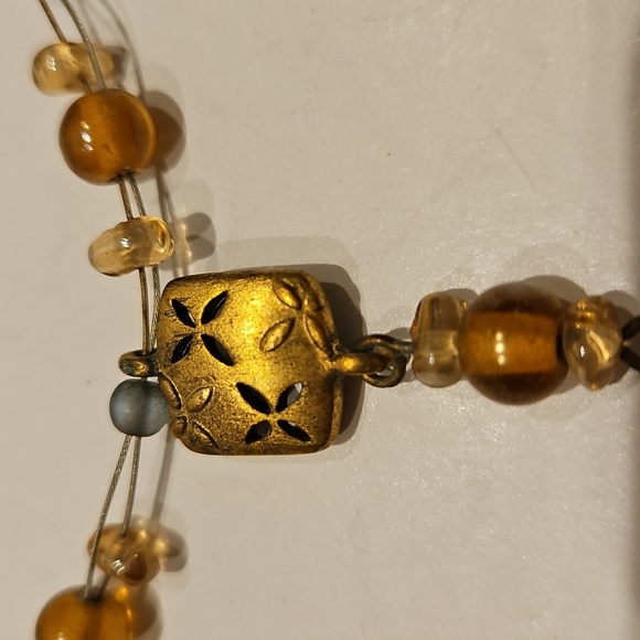 GIVENCHY Soft Pinks, Blues & Gold Glass Beads On Goldtone Wire Dainty Necklace - Picture 3 of 11